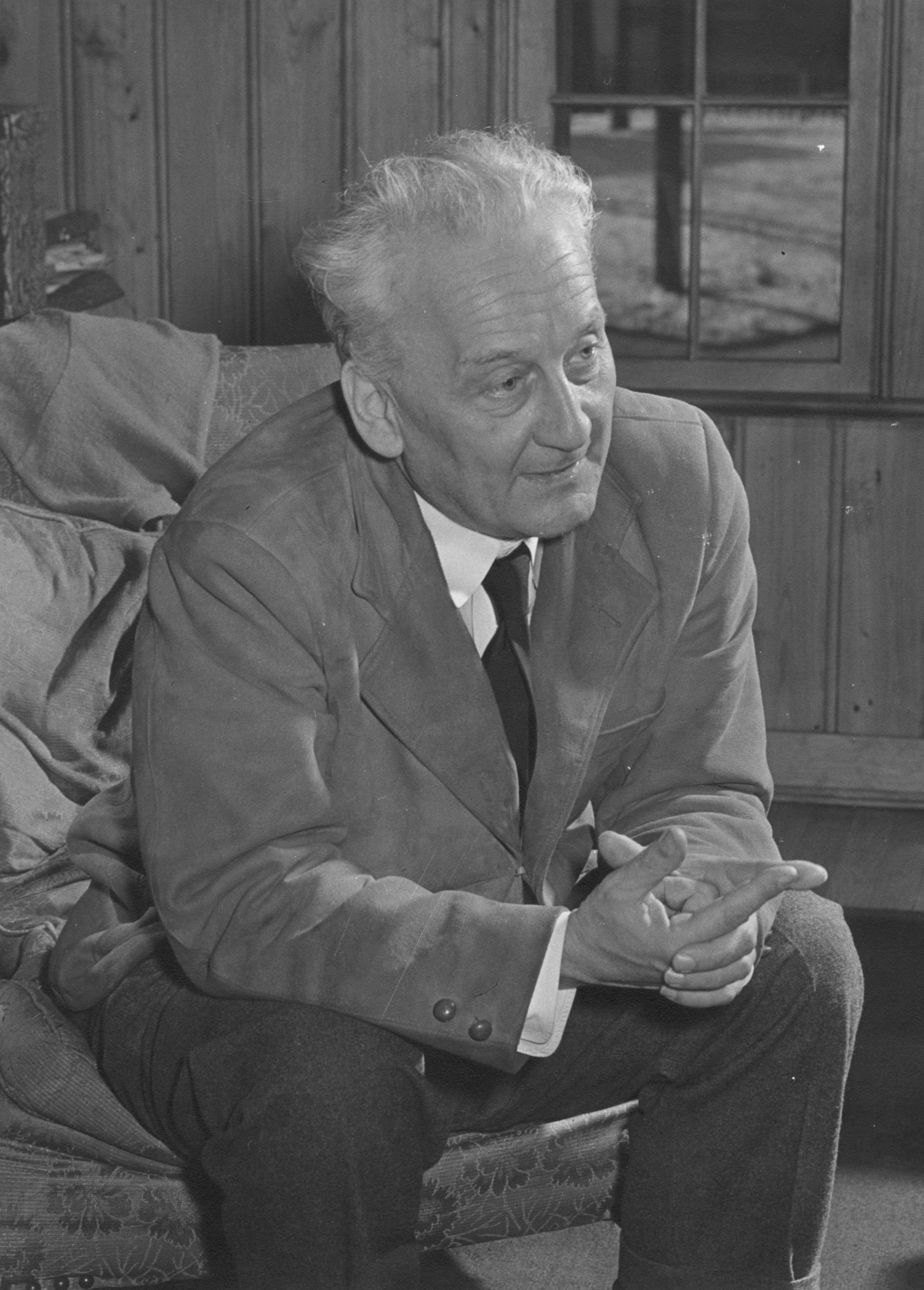 Albert Szent-Györgyi photo