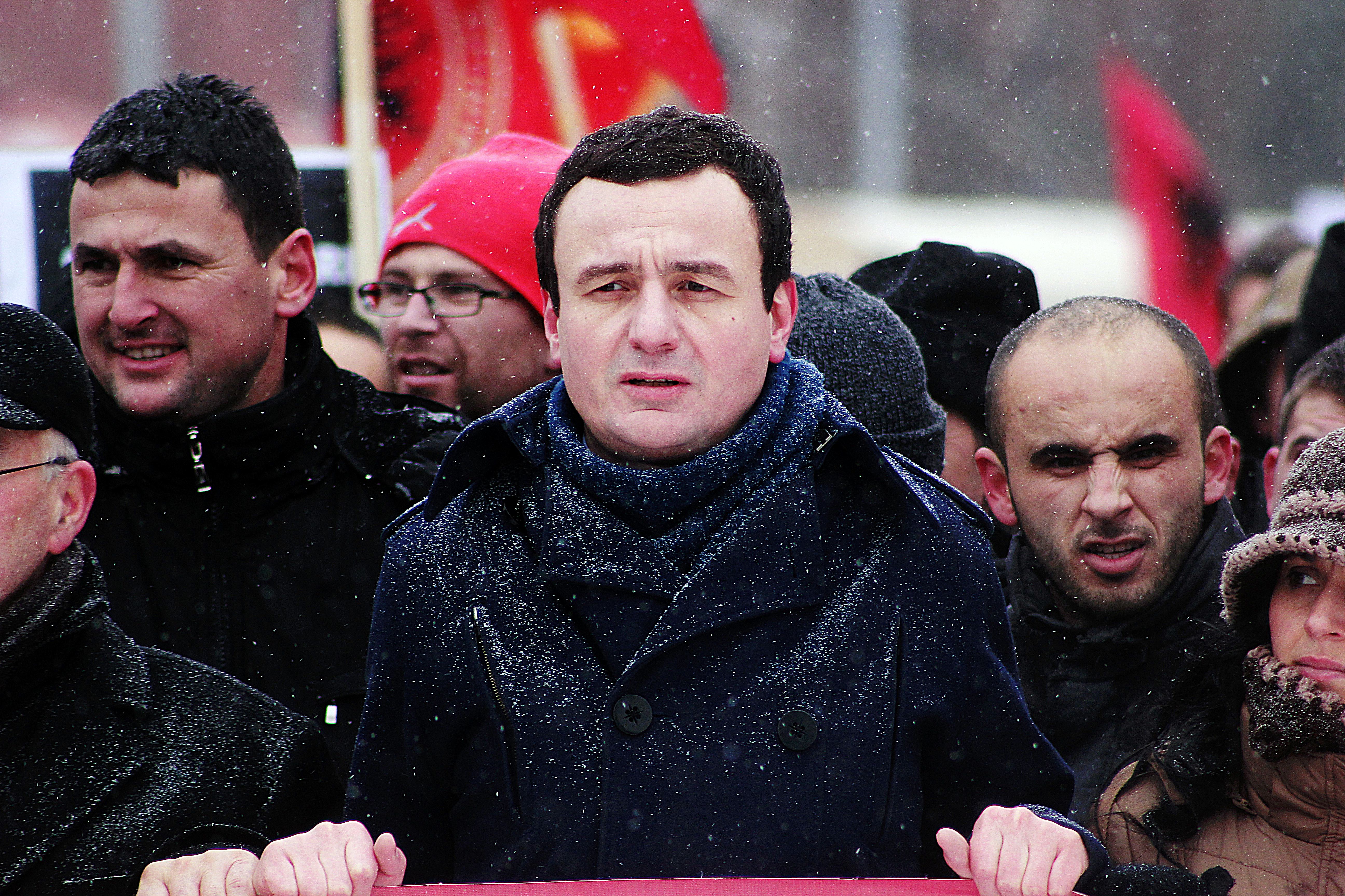 Albin Kurti photo