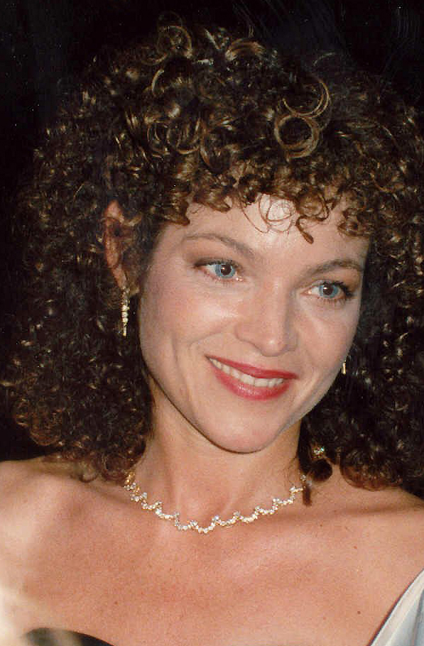 Amy Irving photo
