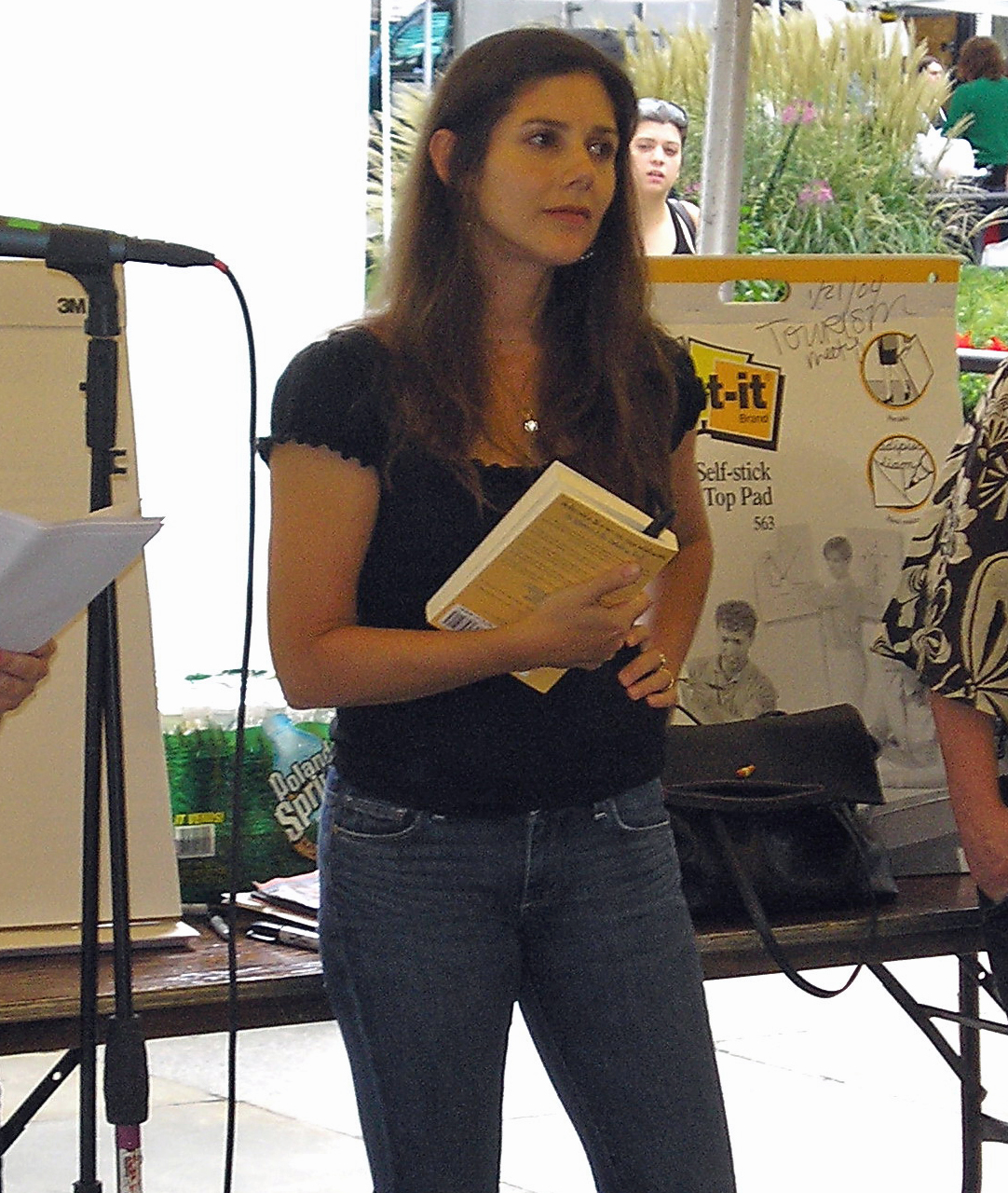 Ann Brashares photo