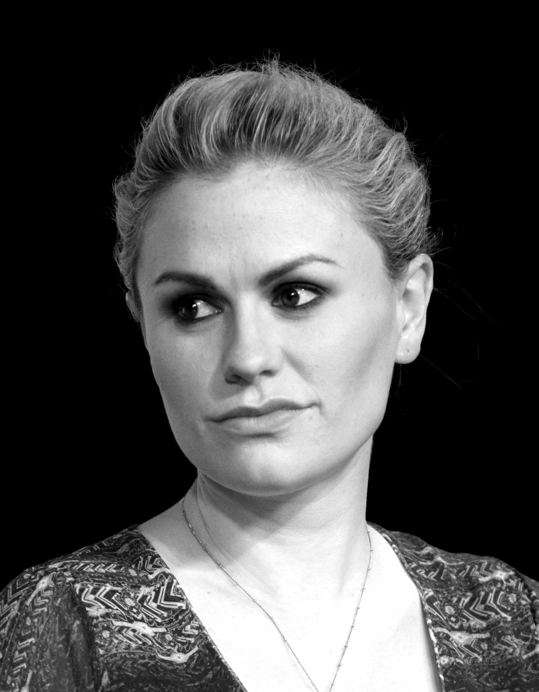 Anna Paquin photo