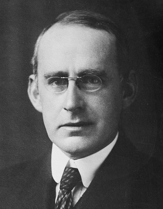 Arthur Stanley Eddington photo
