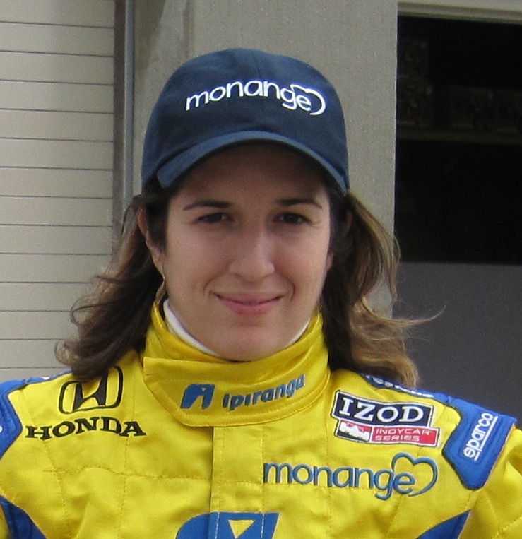 Bia Figueiredo photo