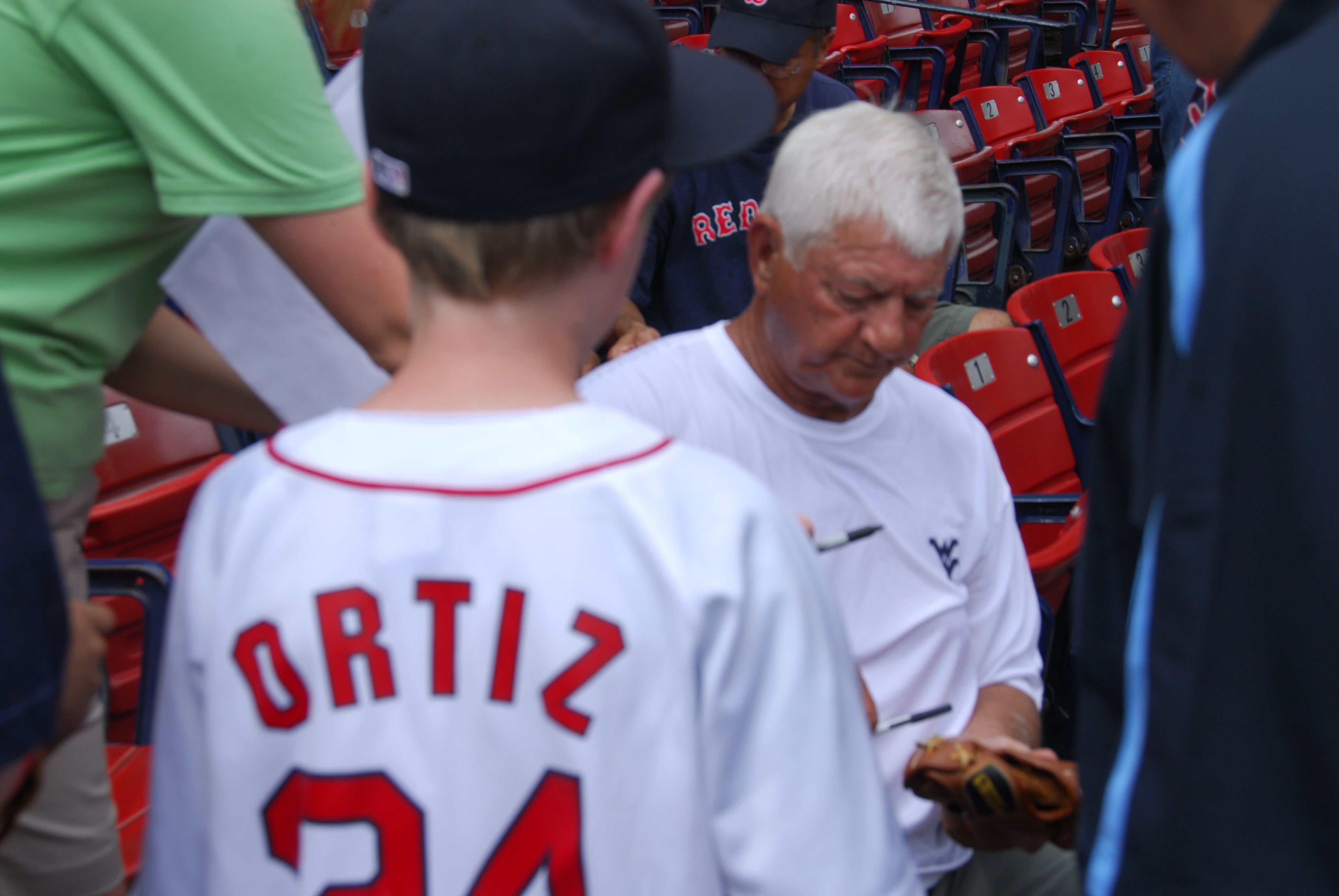 Carl Yastrzemski photo