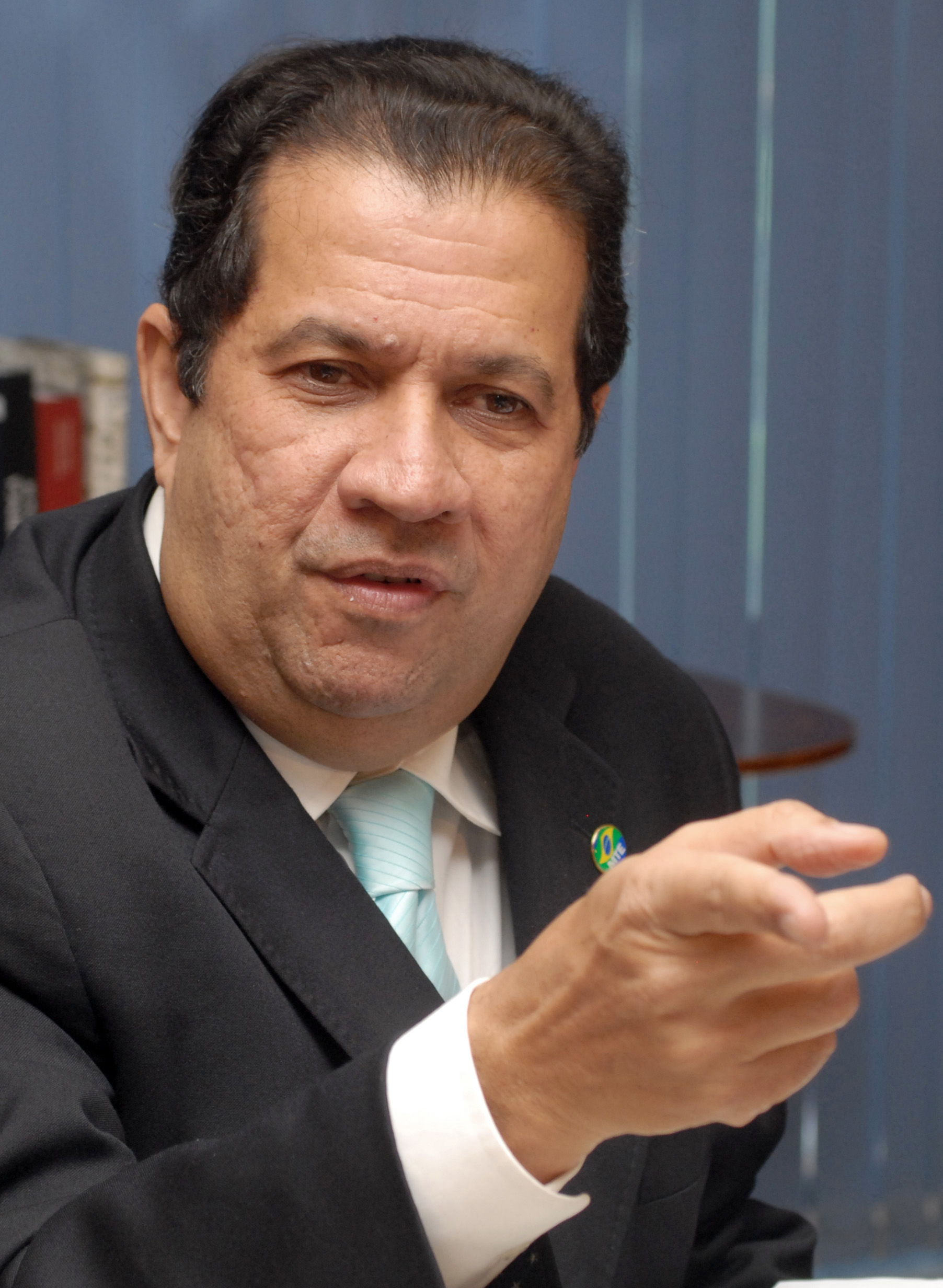 Carlos Lupi photo