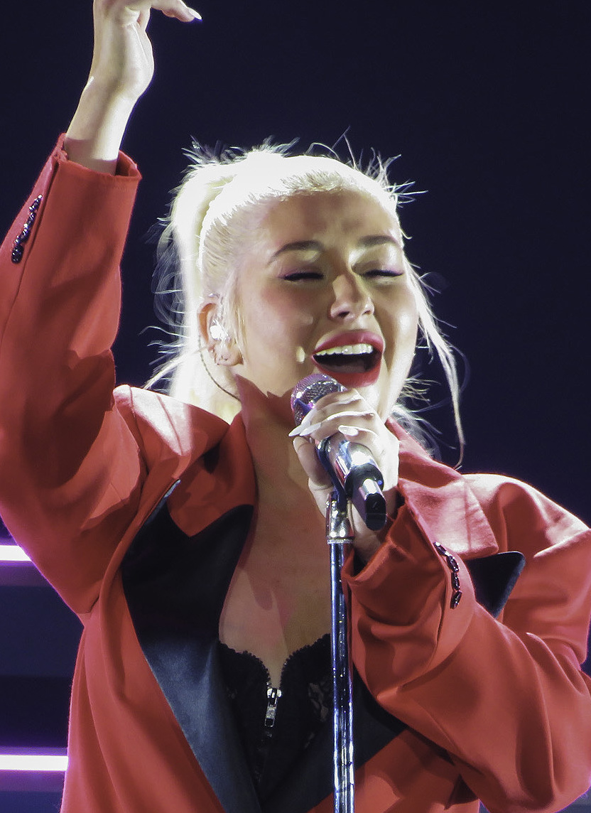 Christina Aguilera photo