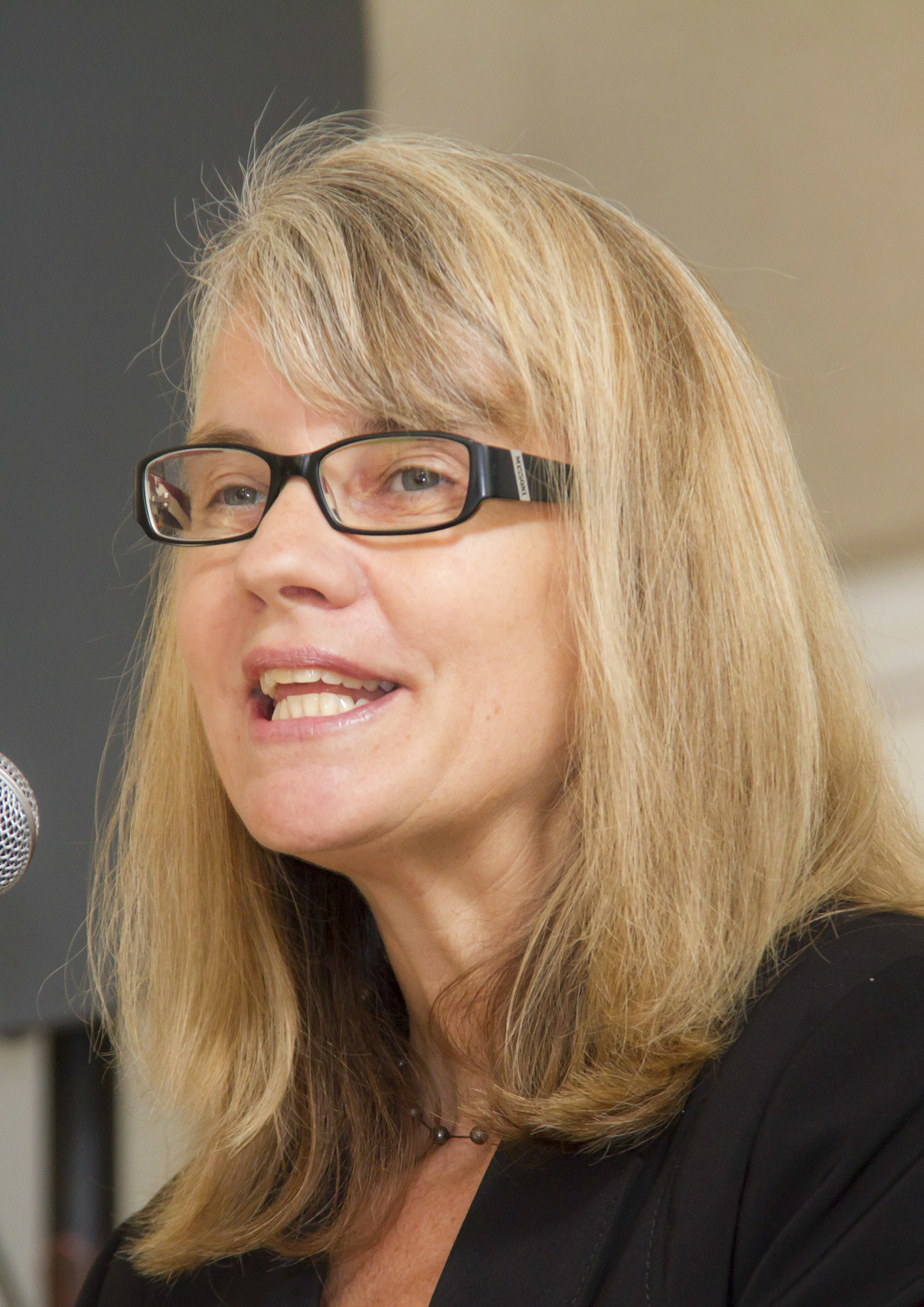 Cynthia Barnett photo
