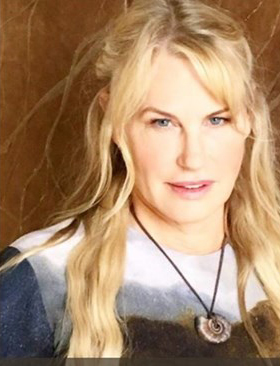 Daryl Hannah photo