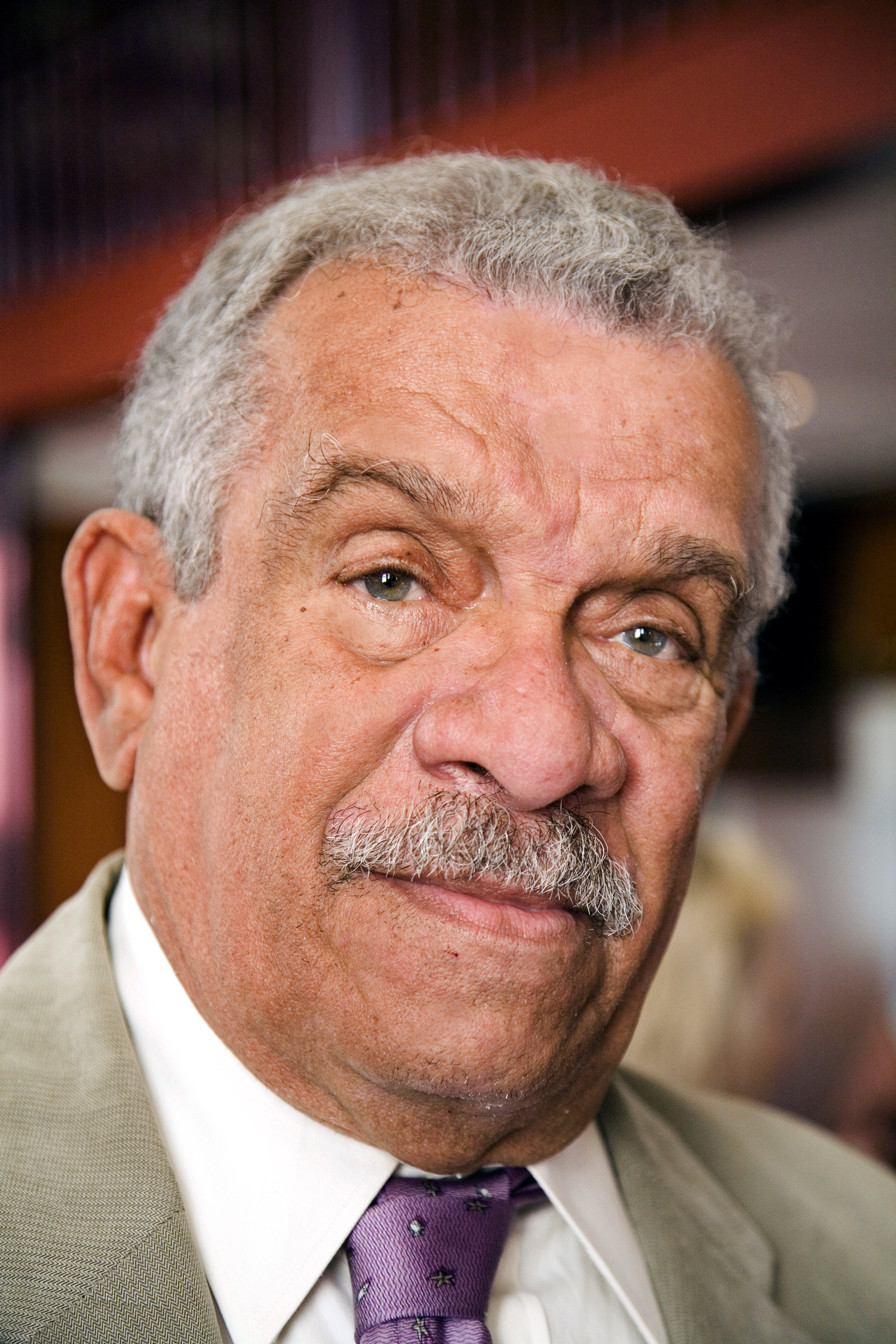 Derek Walcott photo