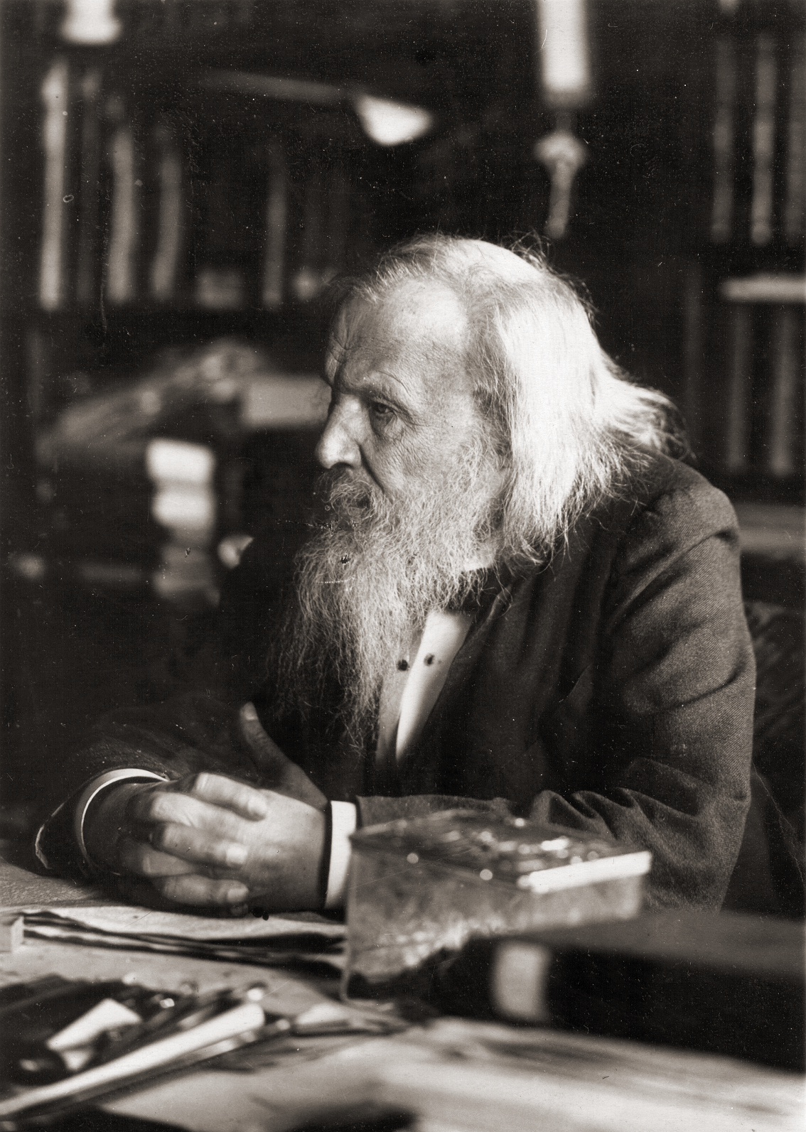 Dmitri Mendeleiev photo