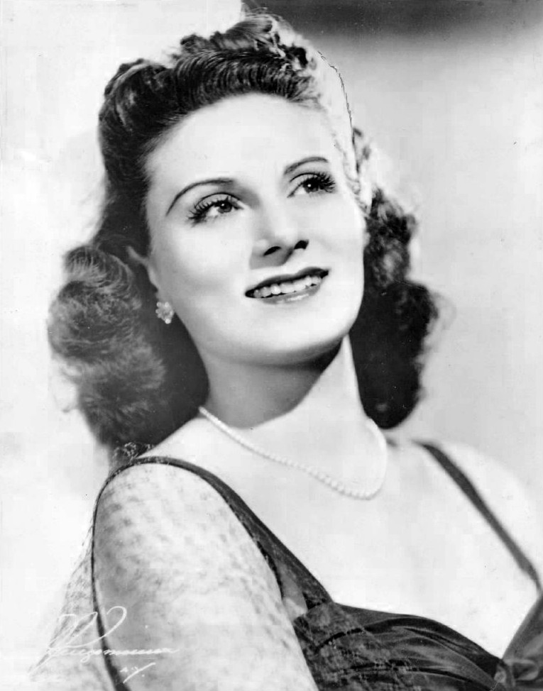 Dorothy Sarnoff photo