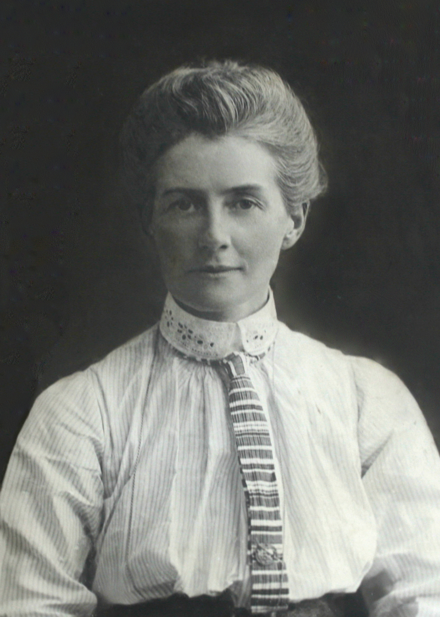 Edith Cavell photo