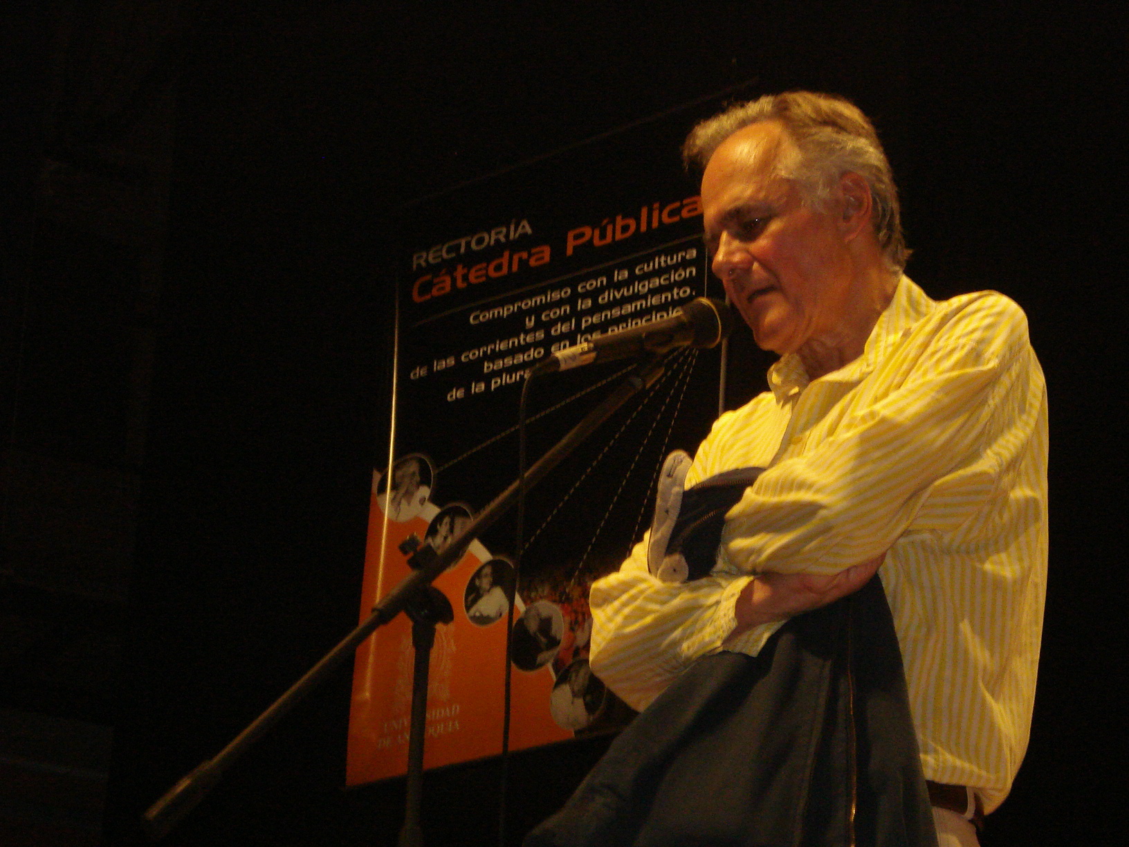 Fernando Vallejo photo