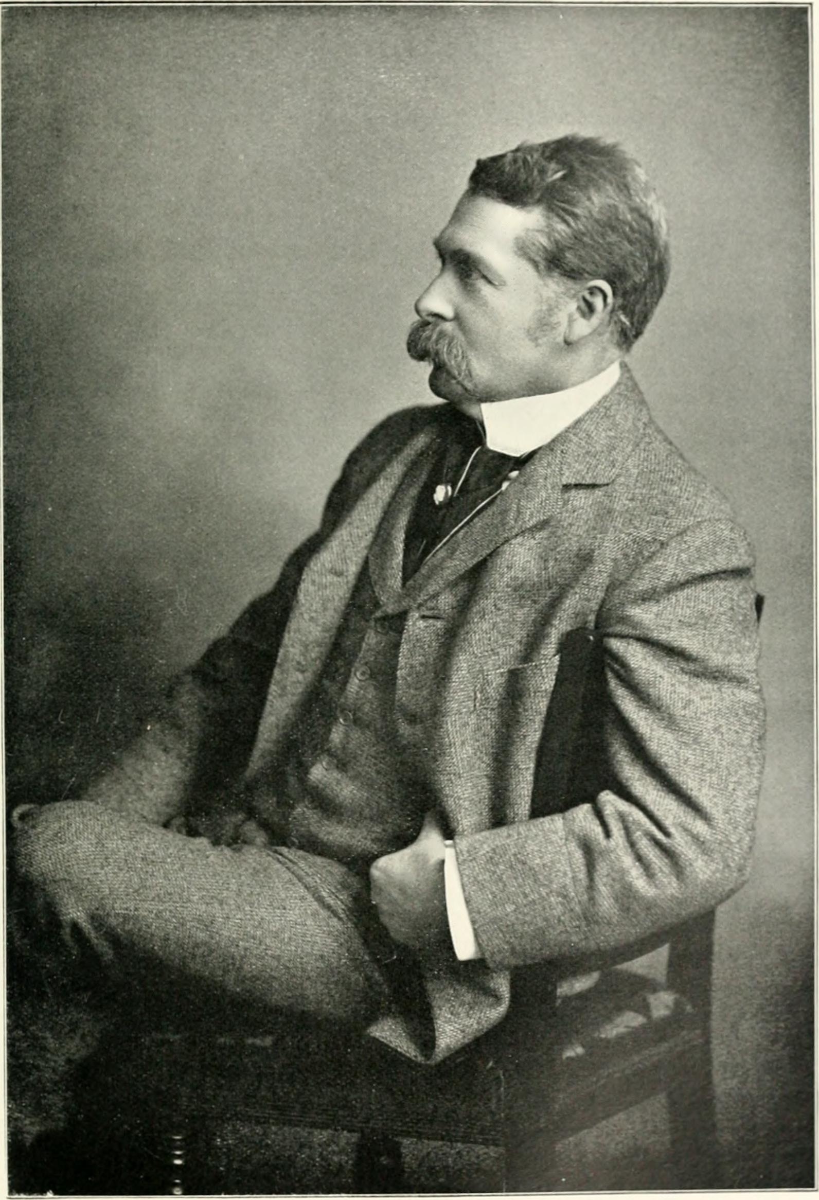 Frank Frankfort Moore photo