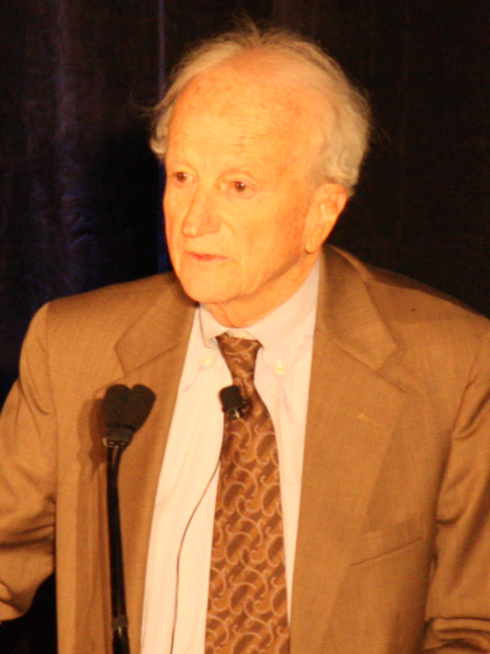 Gary Stanley Becker photo