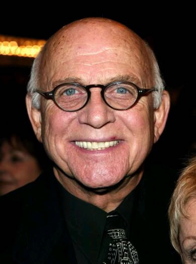 Gavin MacLeod photo