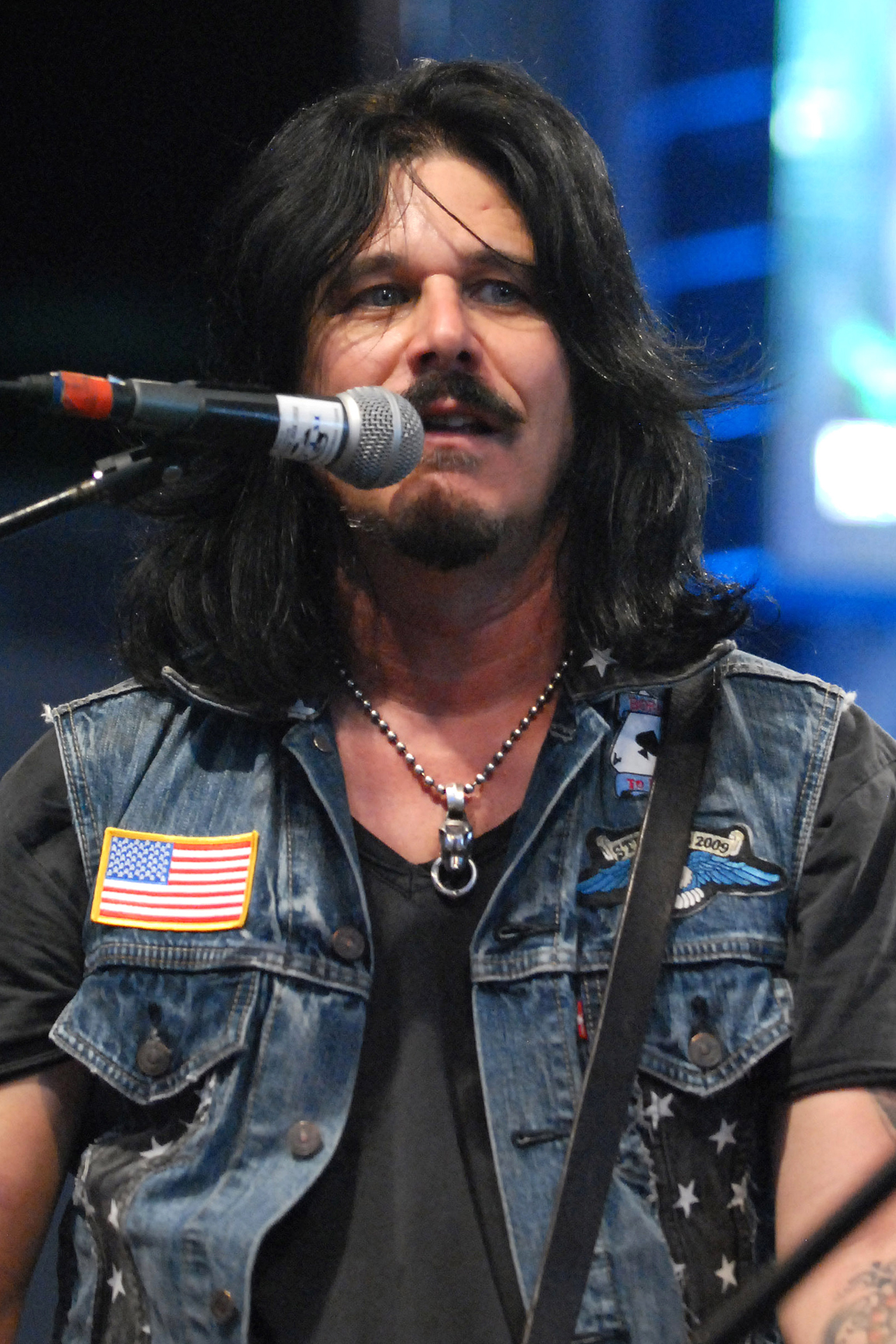 Gilby Clarke photo