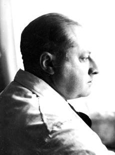 Gottfried Benn photo