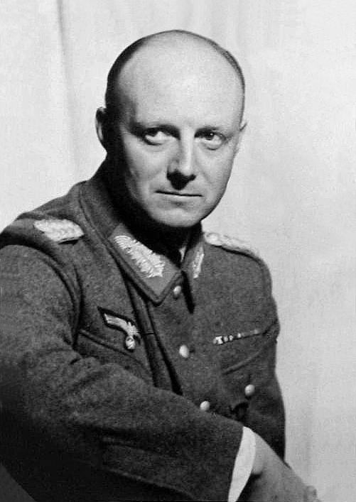 Henning von Tresckow photo
