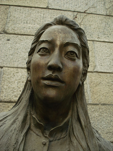 Iris Chang photo