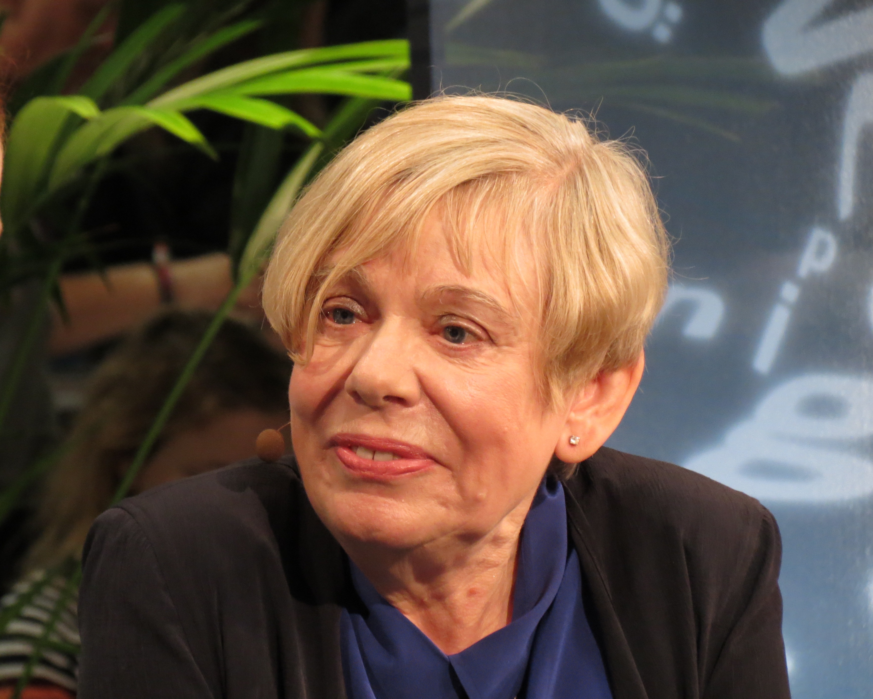 Karen Armstrong photo