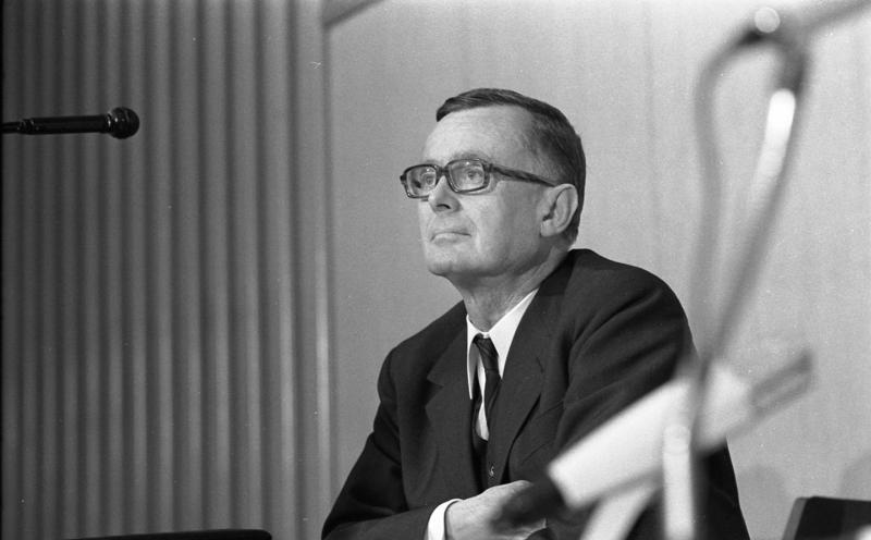 Karl Schiller photo