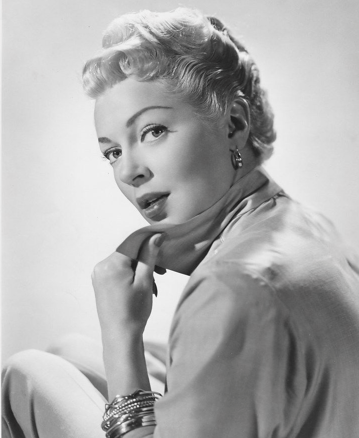 Lana Turner photo