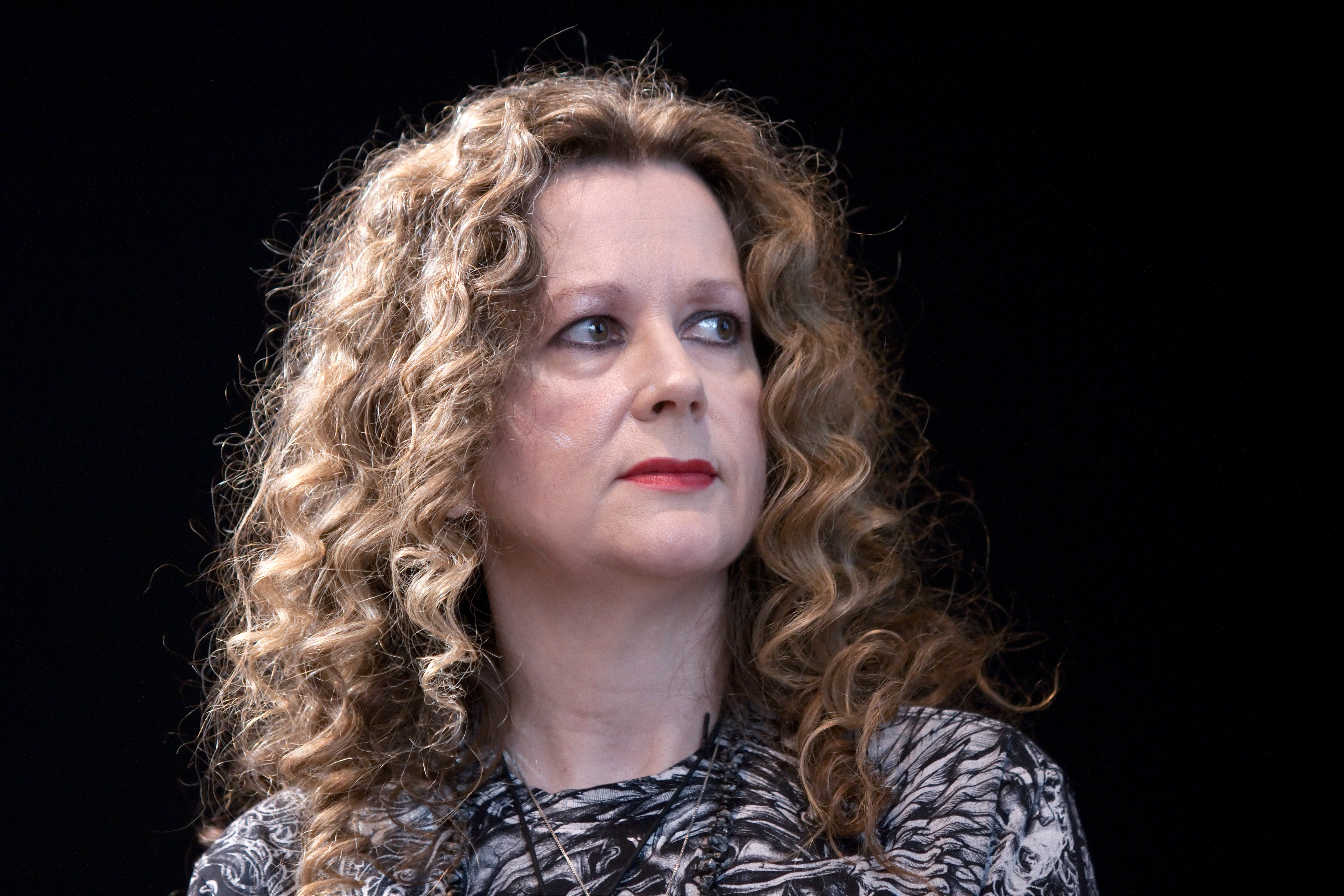 Laurell K. Hamilton photo