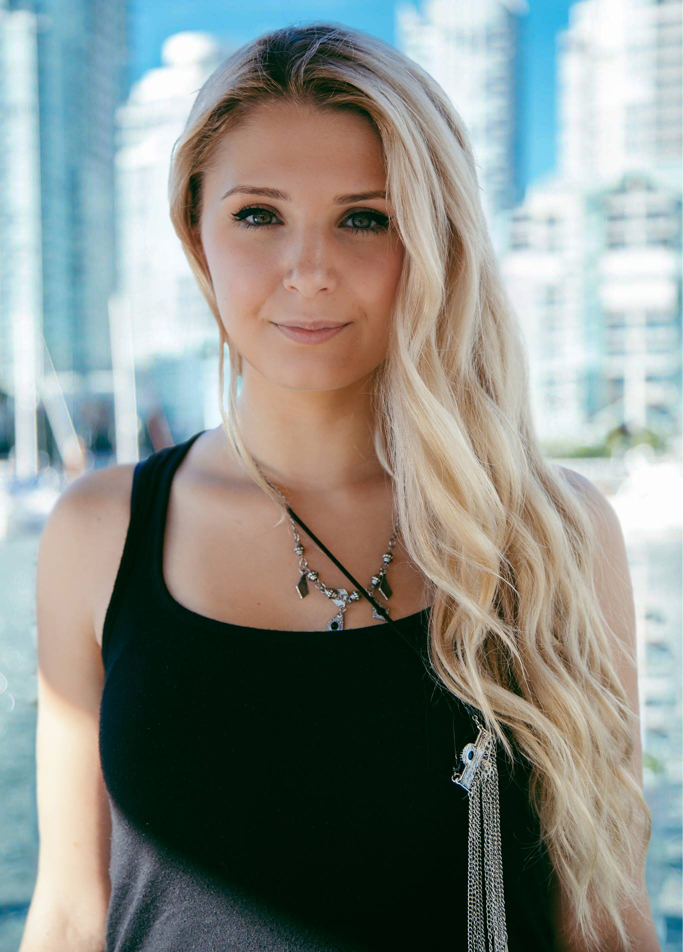 Lauren Southern photo