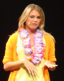 Louise D'Tuani photo
