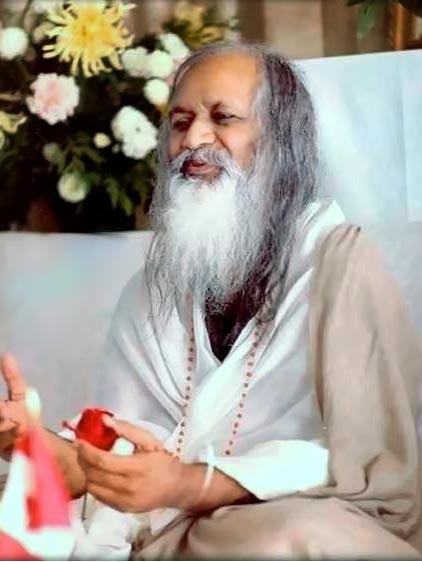 Maharishi Mahesh Yogi photo