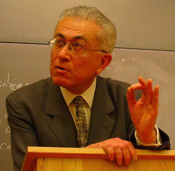 Mangabeira Unger photo