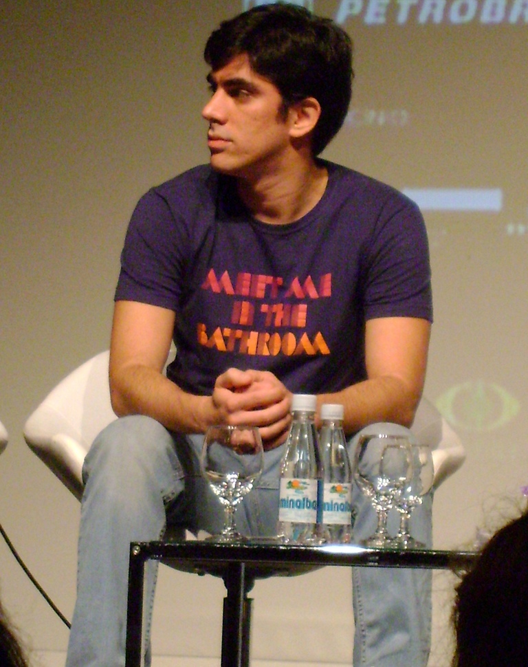 Marcelo Adnet photo