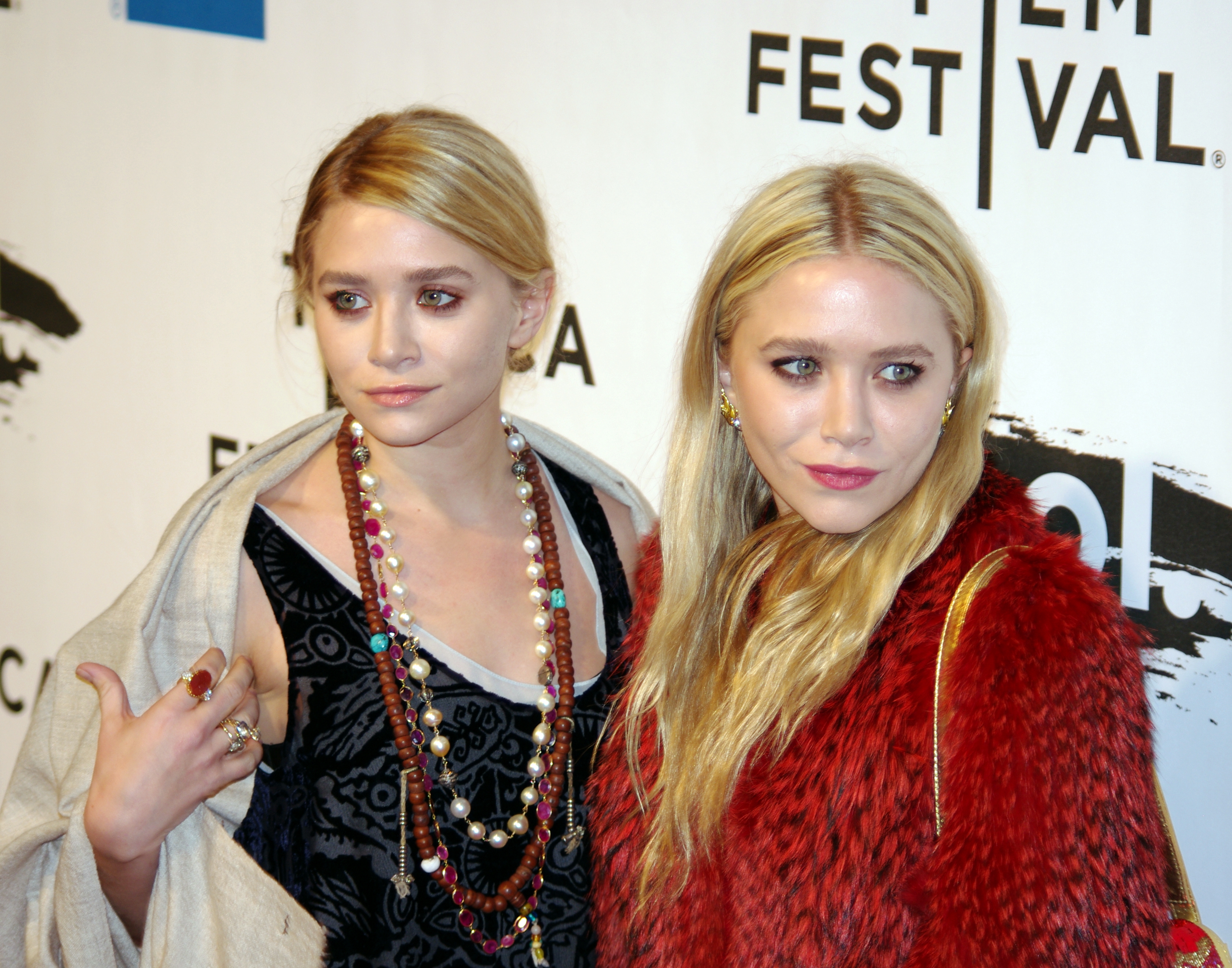 Mary Kate e Ashley Olsen photo
