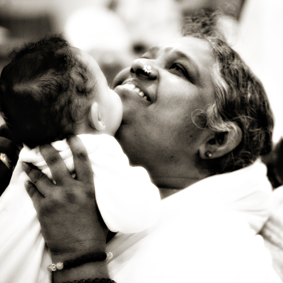Mata Amritanandamayi photo