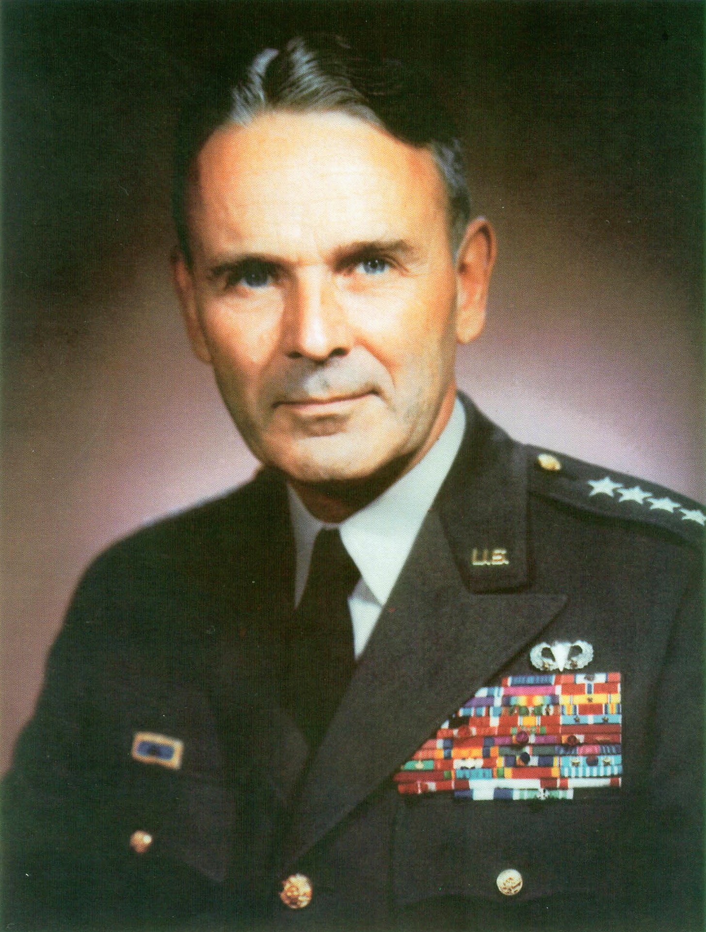 Maxwell D. Taylor photo