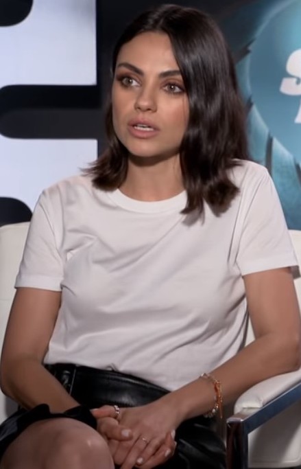 Mila Kunis photo