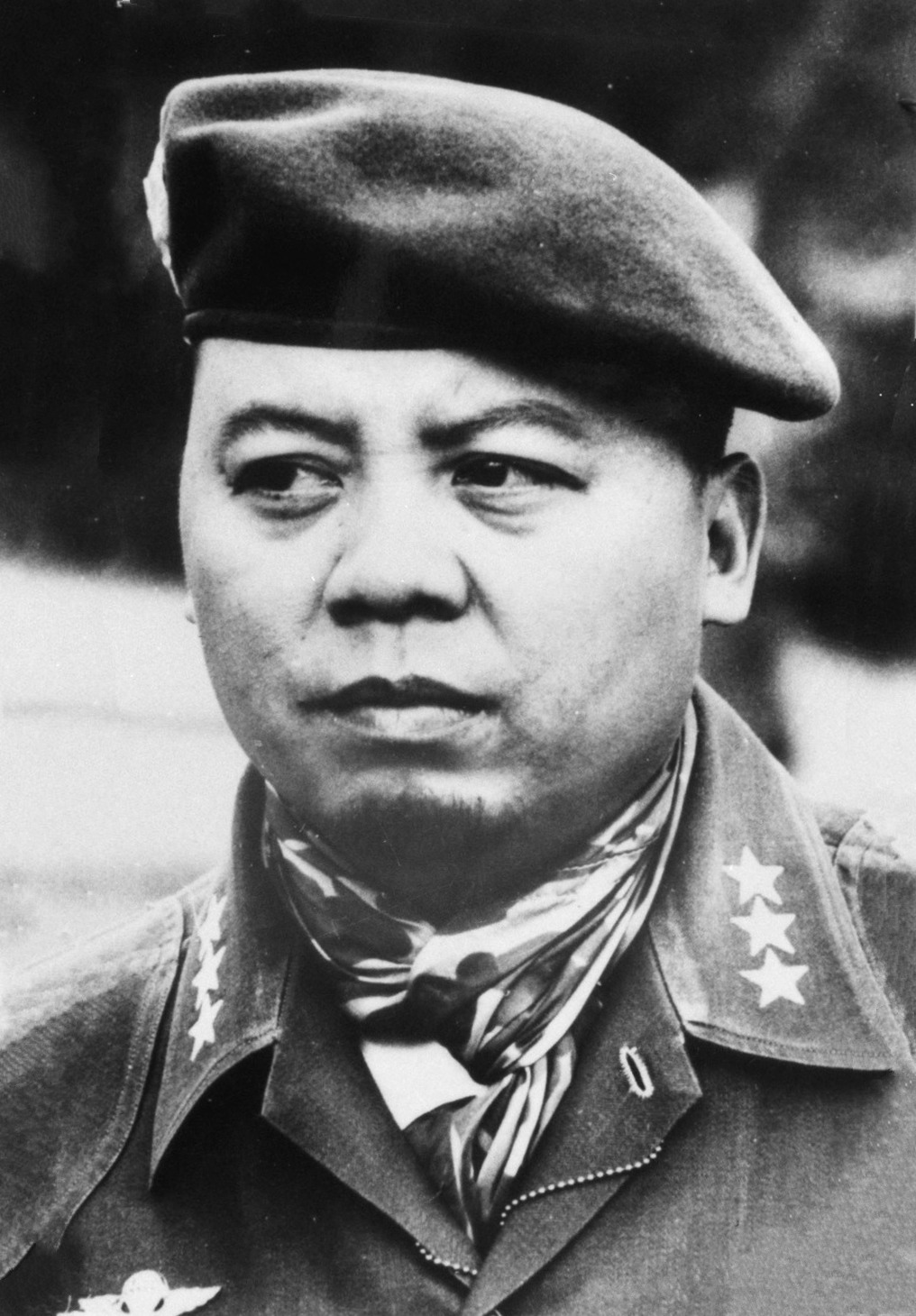Nguyen Khanh photo