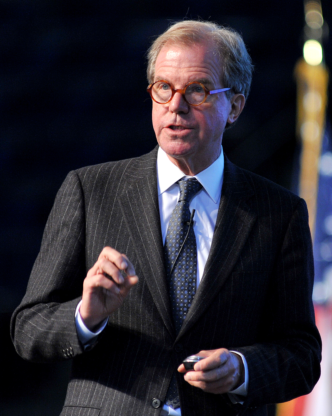 Nicholas Negroponte photo