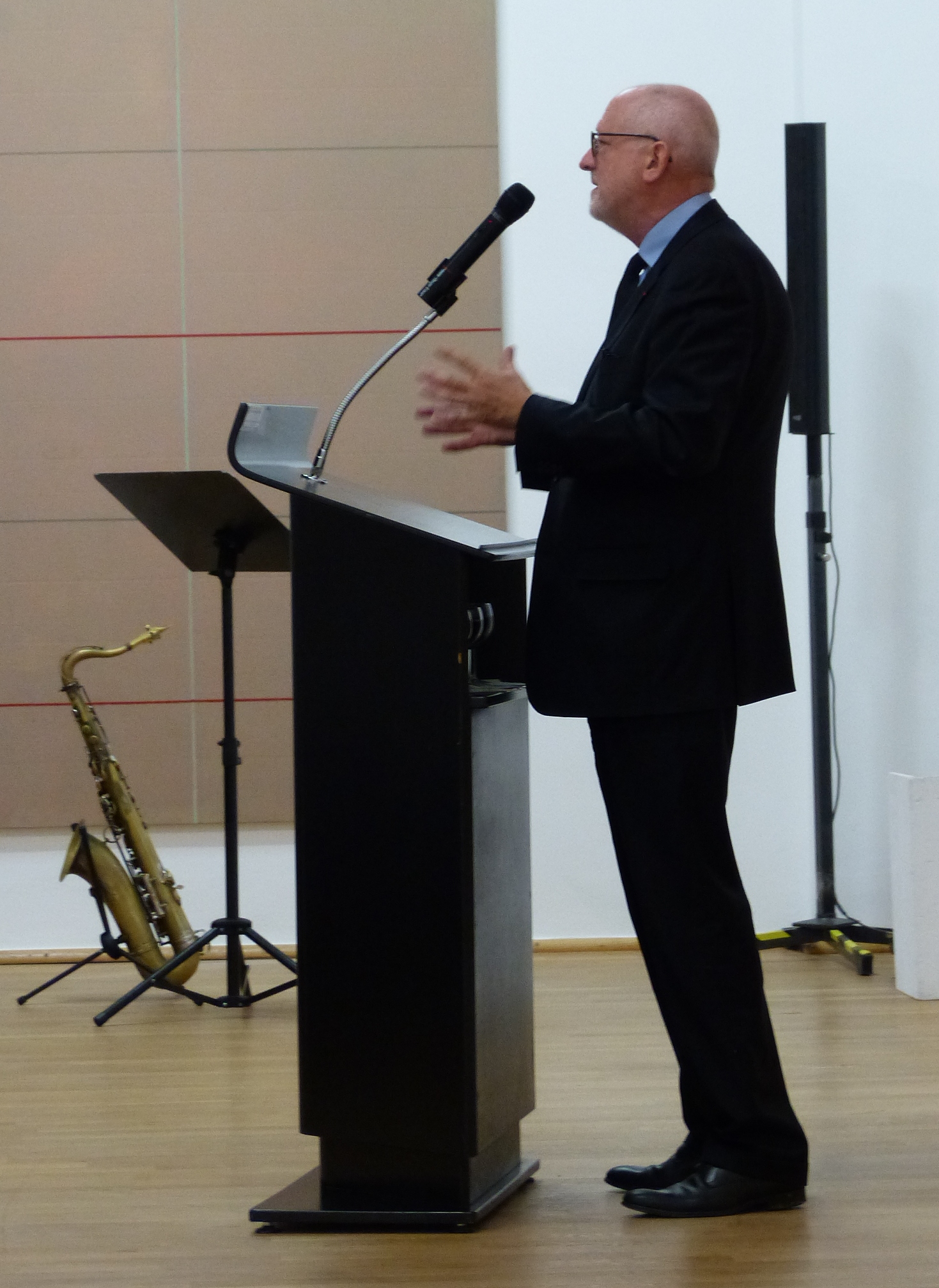 Lóránd Hegyi photo
