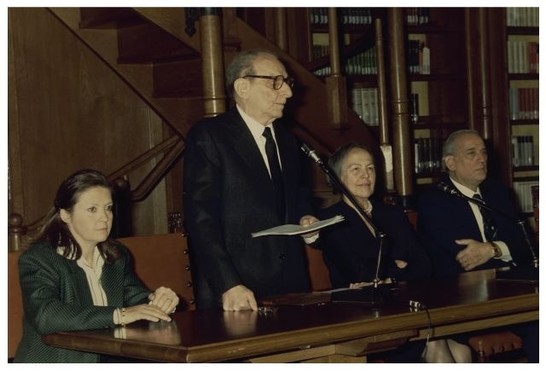 Norberto Bobbio photo