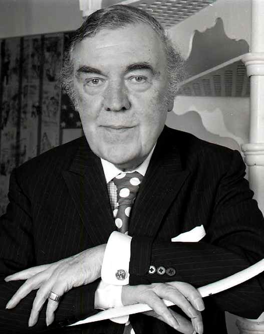 Norman Hartnell photo
