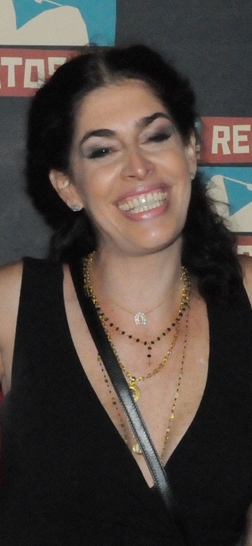 Paula Lavigne photo