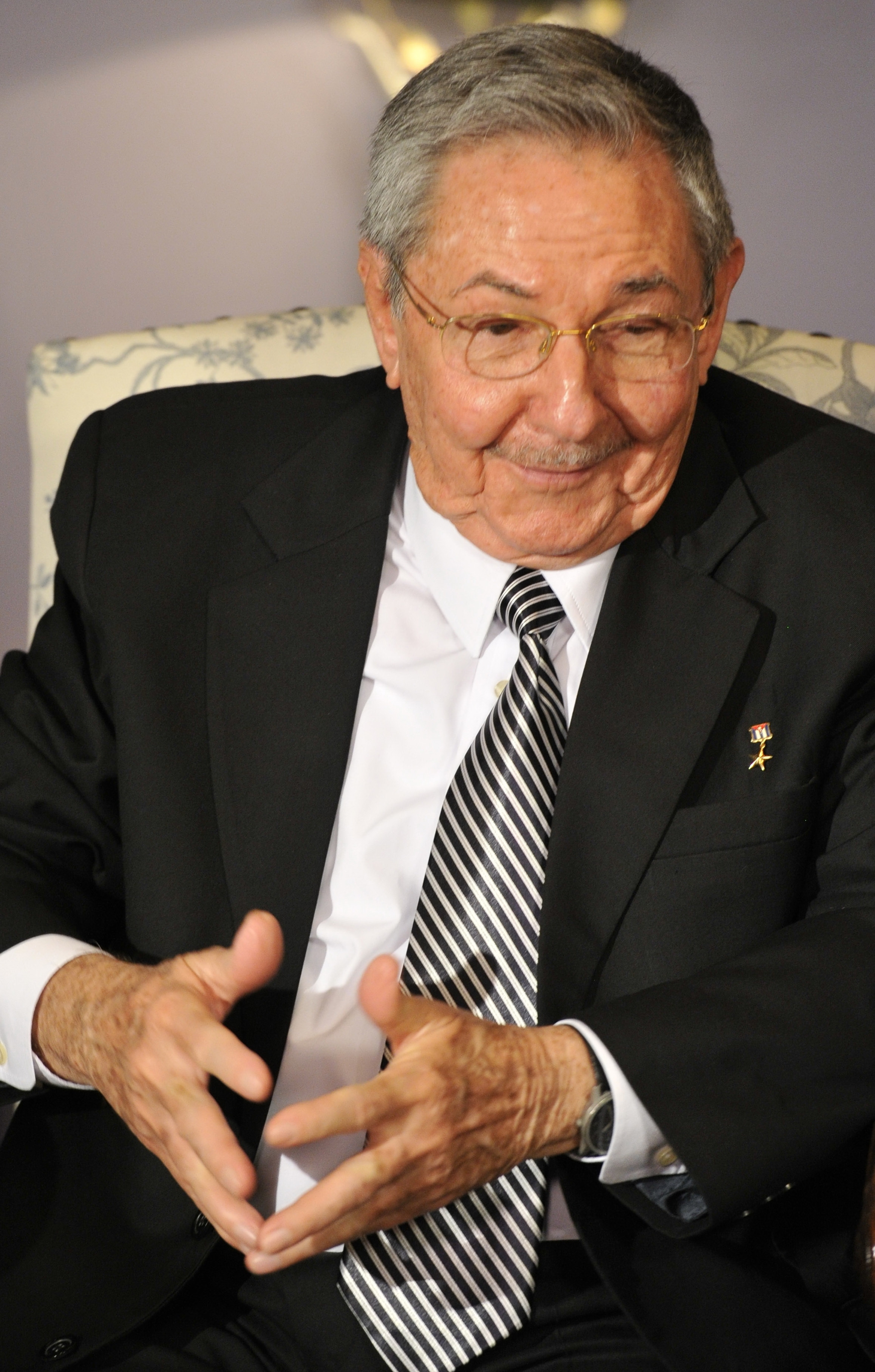 Raúl Castro photo