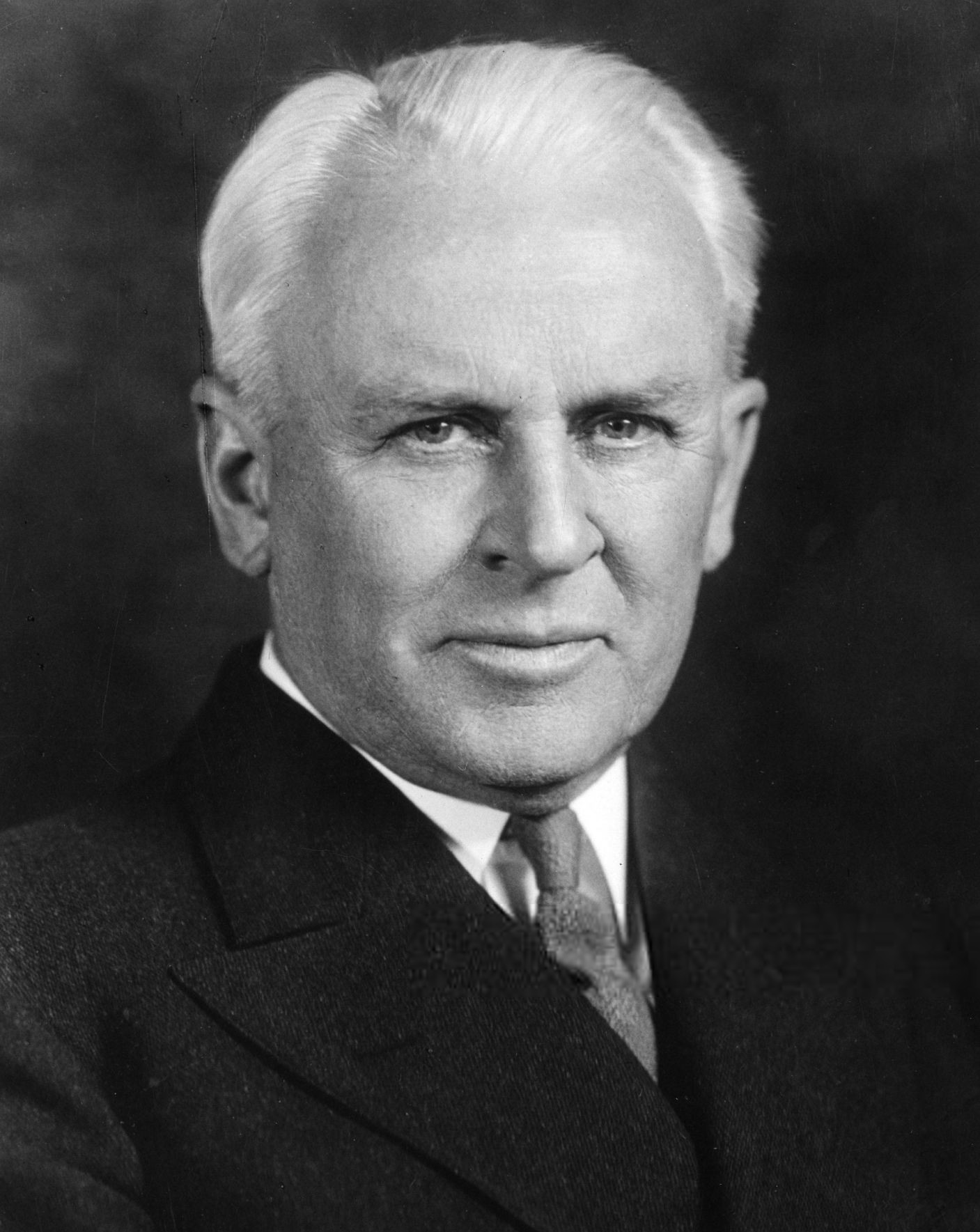 Robert Andrews Millikan photo