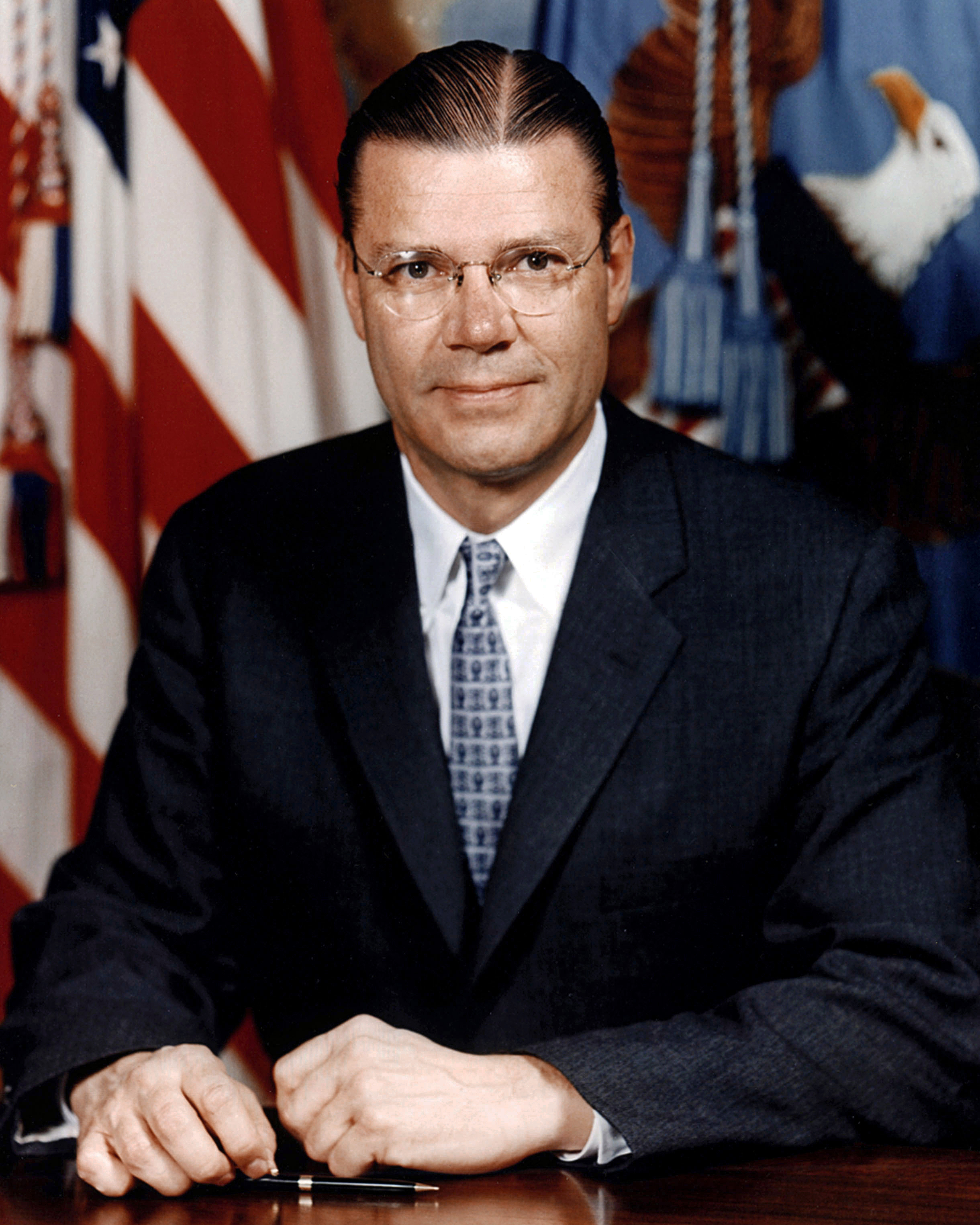 Robert McNamara photo