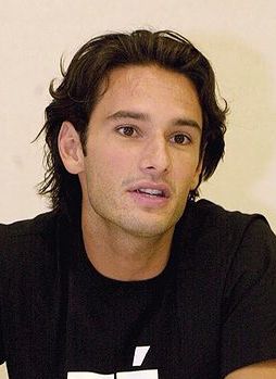 Rodrigo Santoro photo