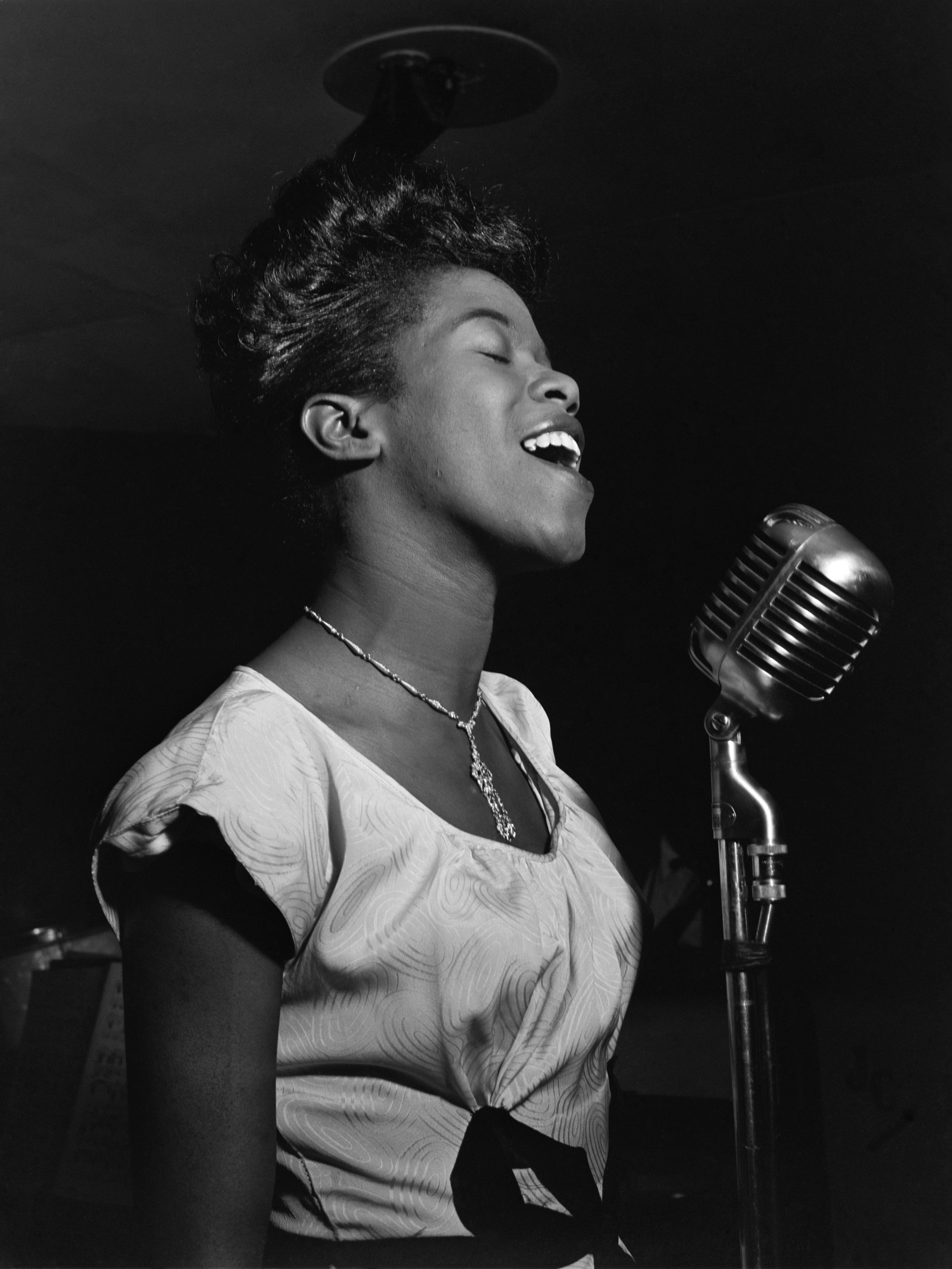 Sarah Vaughan photo