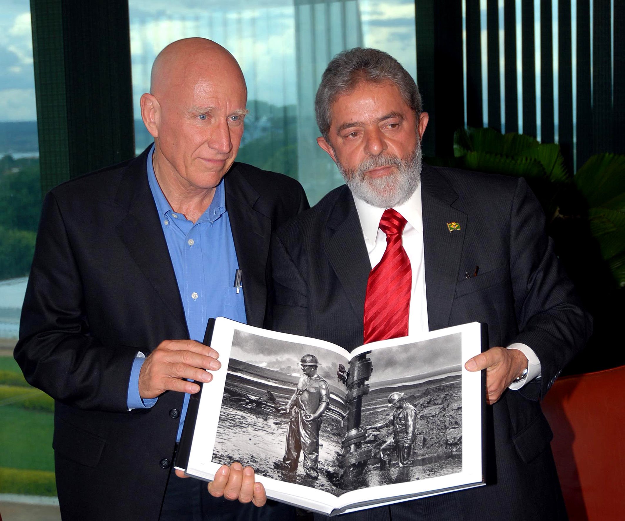 Sebastião Salgado photo