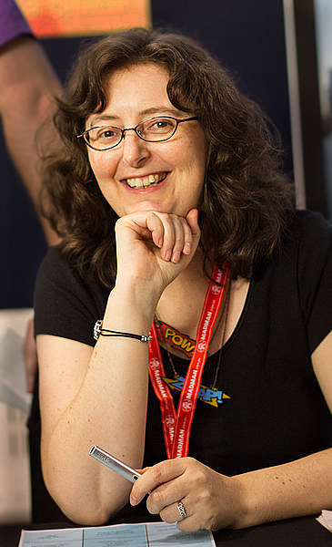 Trudi Canavan photo